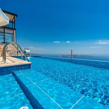 Villa Bella Rose Is A Stunning With A Sea View